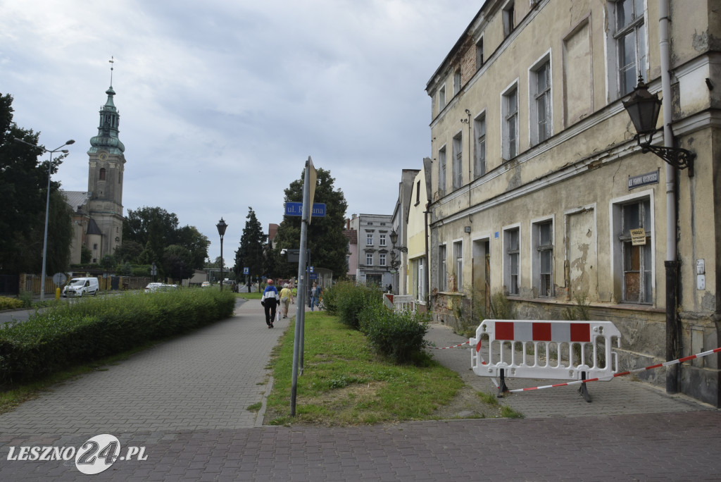 Niebezpieczne kamienice w centrum Leszna