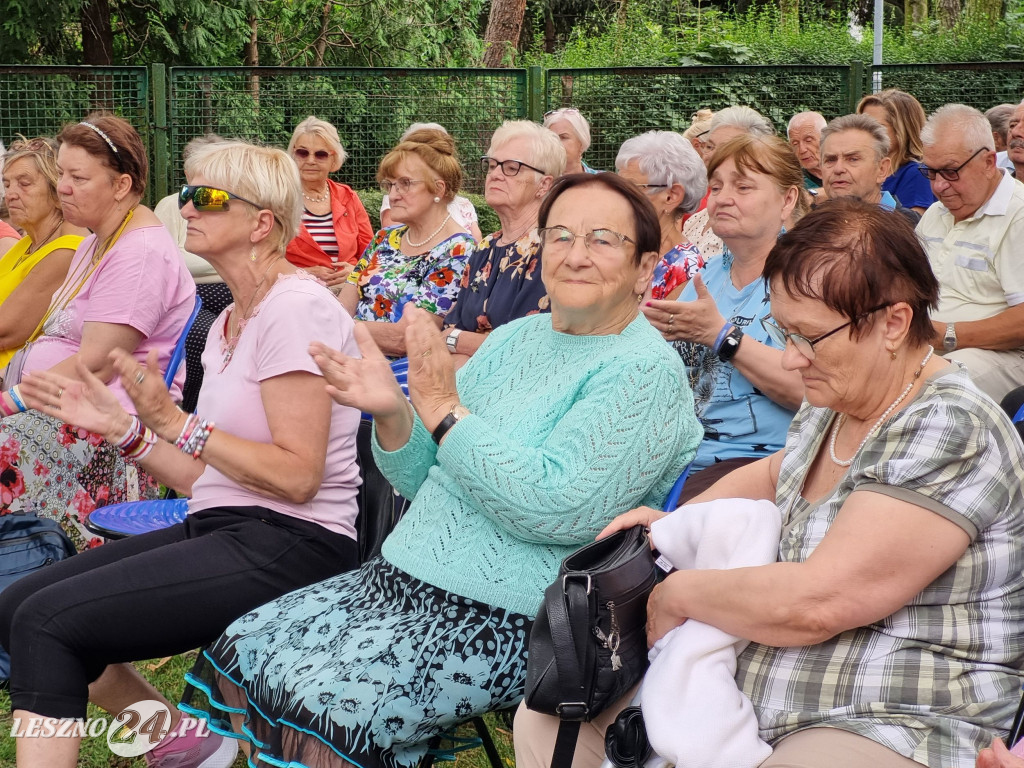 Leszczyńska Kapela Podwórkowa w Domu Seniora