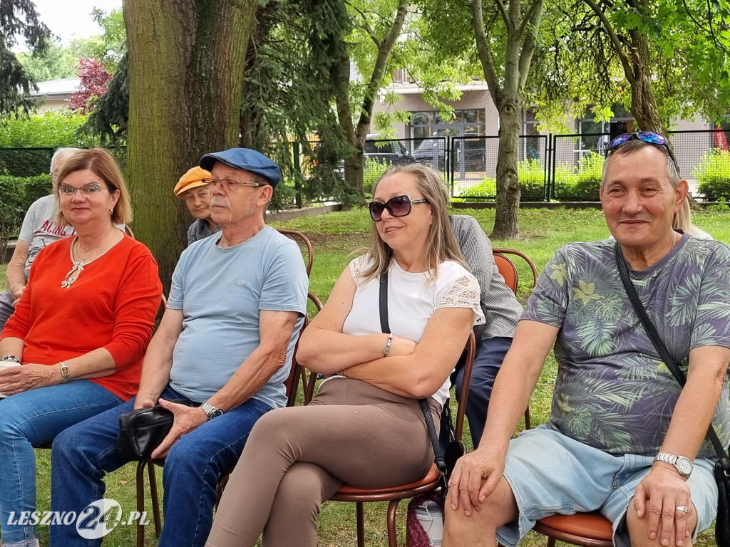 Leszczyńska Kapela Podwórkowa w Domu Seniora