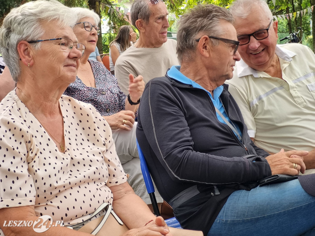 Leszczyńska Kapela Podwórkowa w Domu Seniora