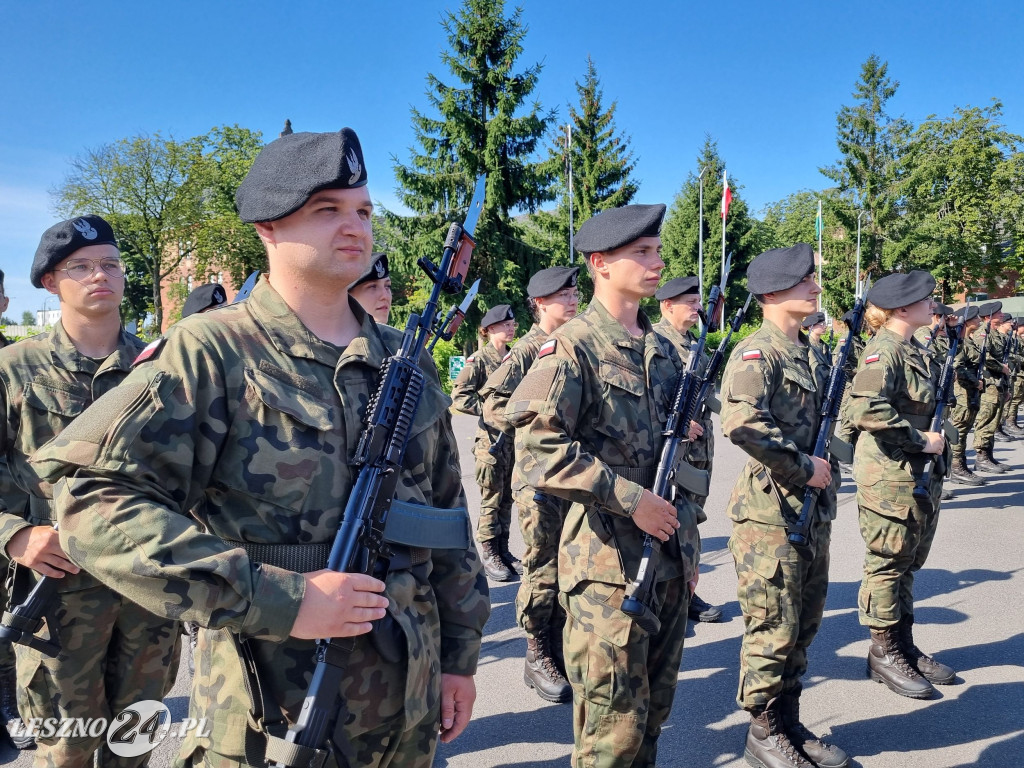 Przysięga wojskowa w Lesznie