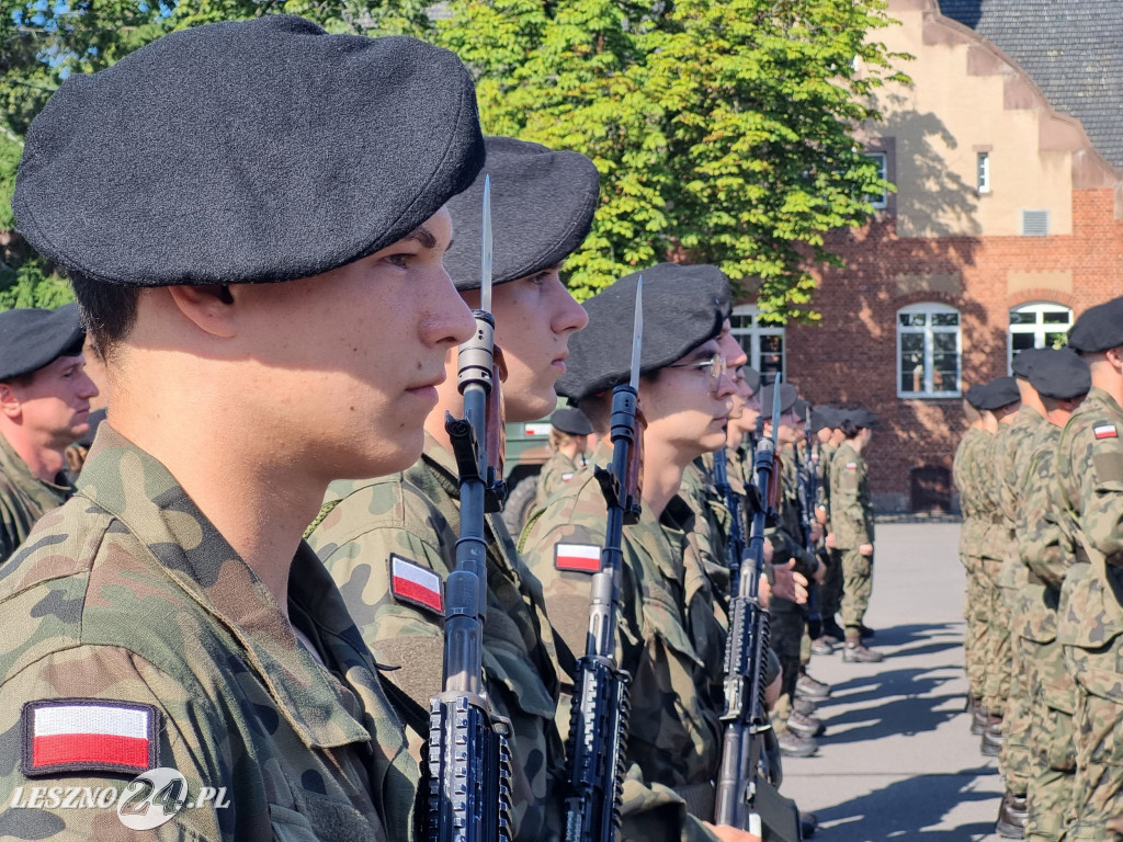 Przysięga wojskowa w Lesznie