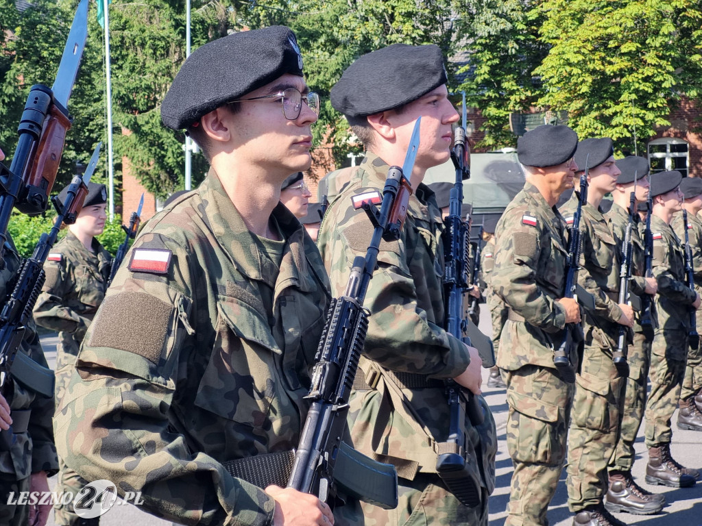 Przysięga wojskowa w Lesznie