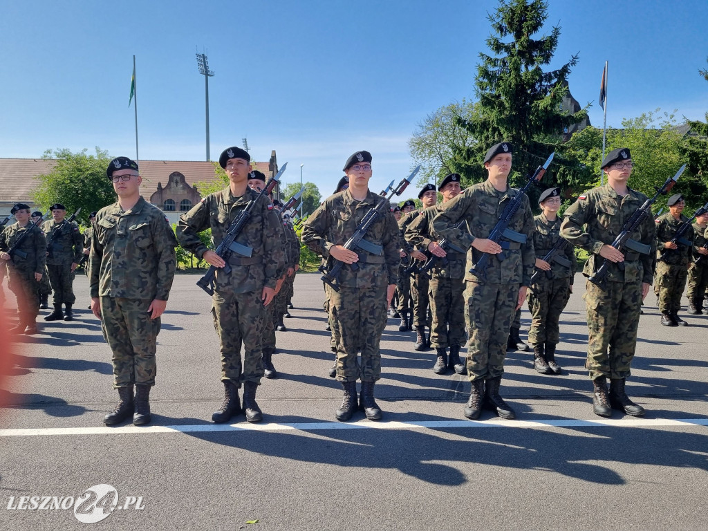 Przysięga wojskowa w Lesznie
