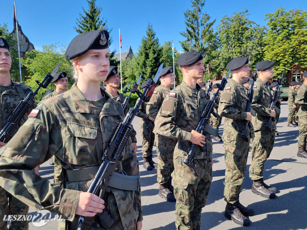 Przysięga wojskowa w Lesznie