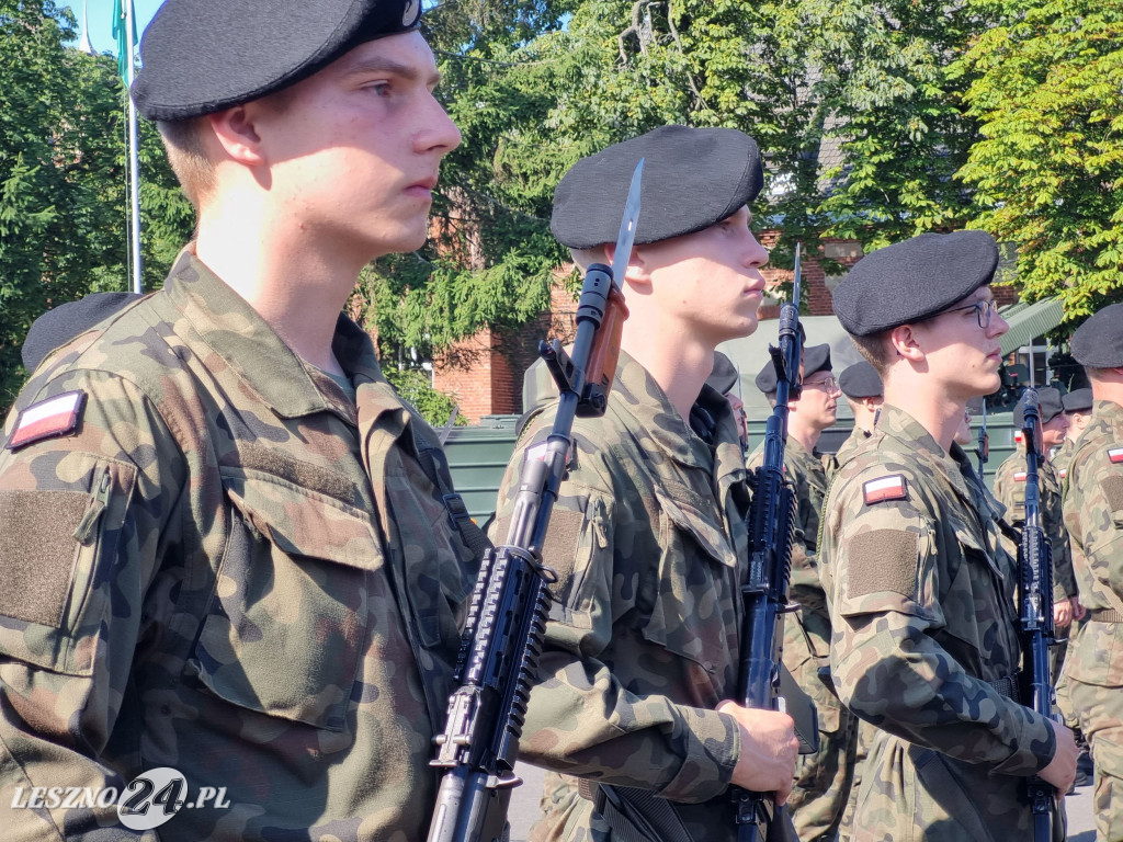 Przysięga wojskowa w Lesznie