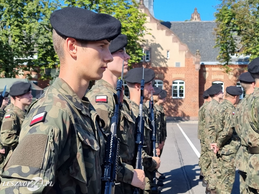Przysięga wojskowa w Lesznie