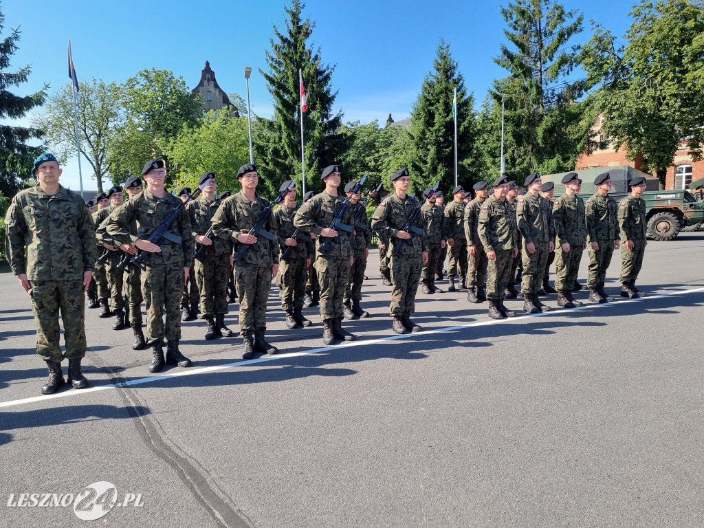 Przysięga wojskowa w Lesznie