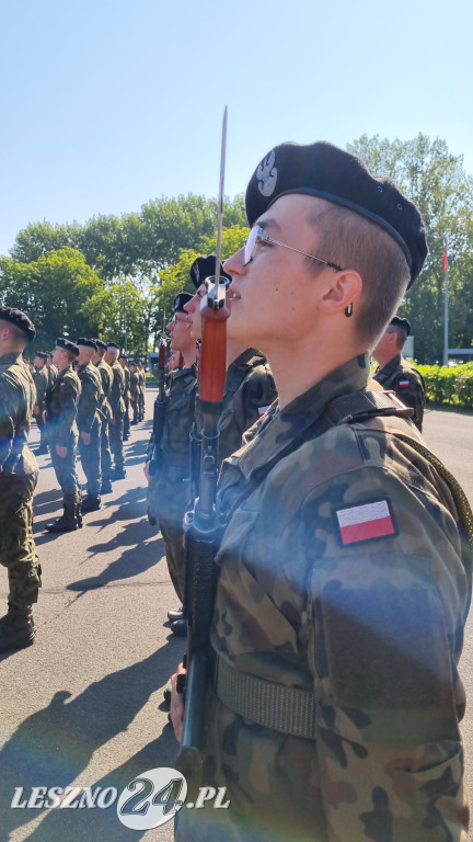 Przysięga wojskowa w Lesznie
