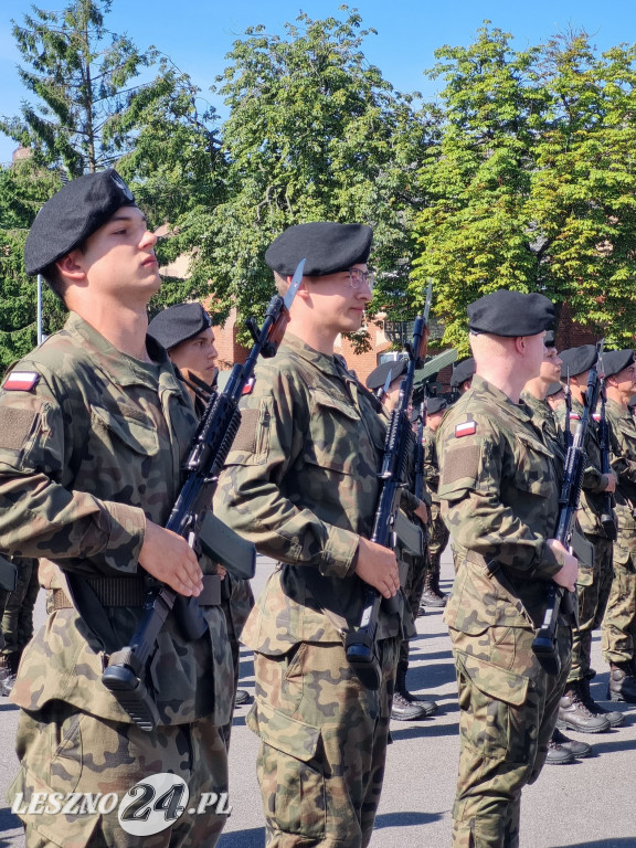 Przysięga wojskowa w Lesznie
