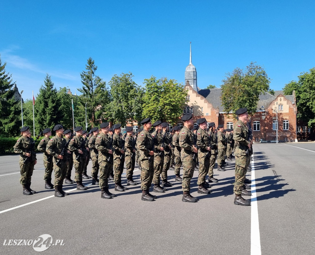 Przysięga wojskowa w Lesznie