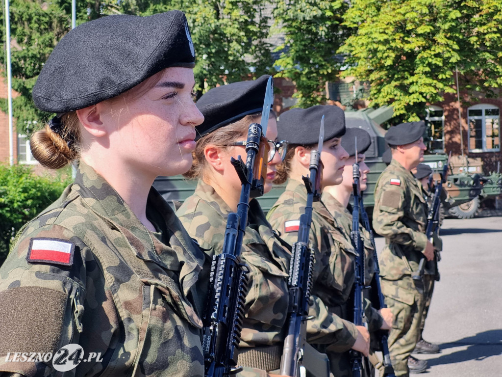 Przysięga wojskowa w Lesznie