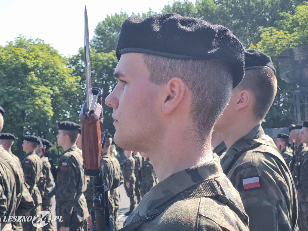 Przysięga wojskowa w Lesznie