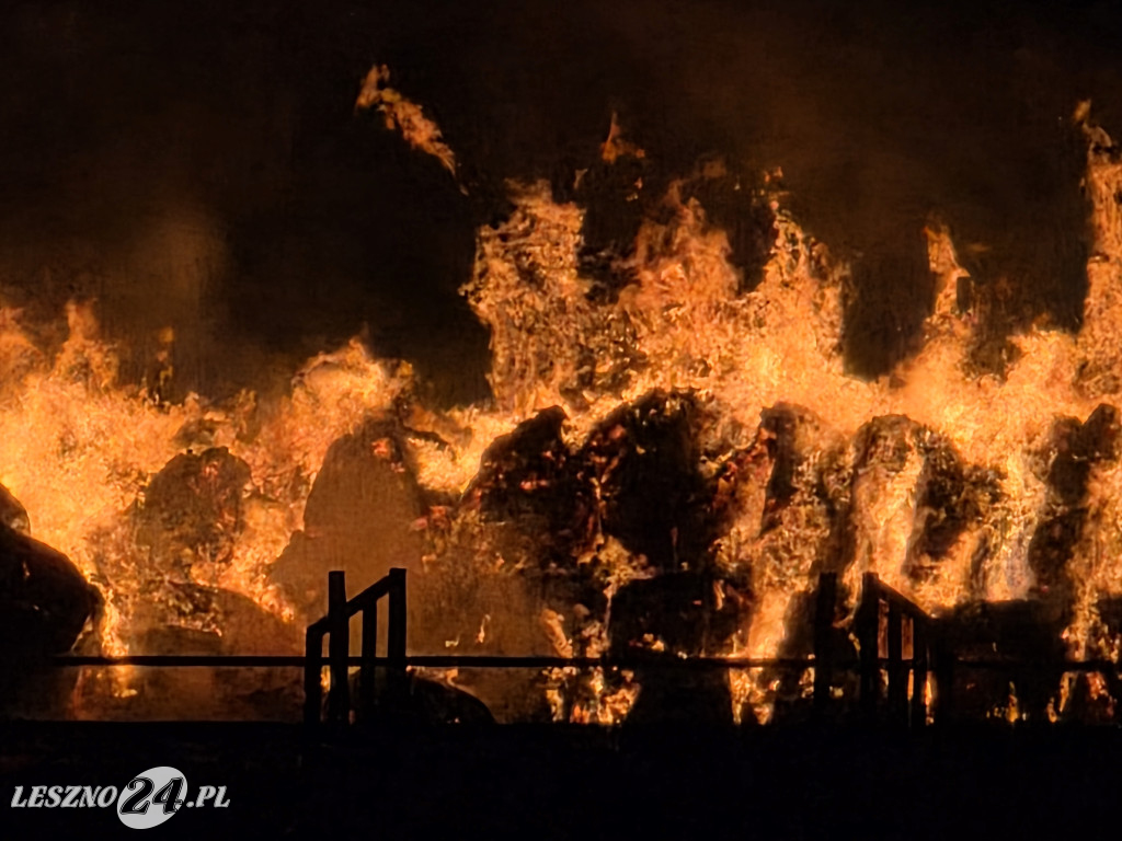 Nocny pożar w Lesznie
