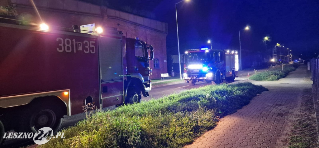 Nocny pożar w Lesznie