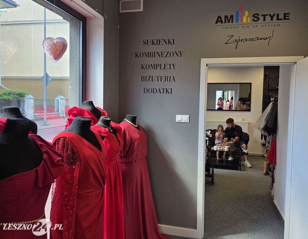 Rok salonu sukienek AM Style w Lesznie