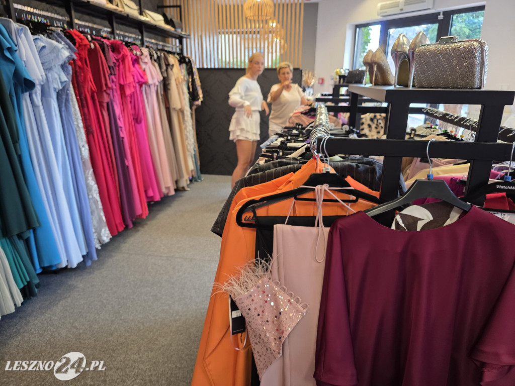 Rok salonu sukienek AM Style w Lesznie