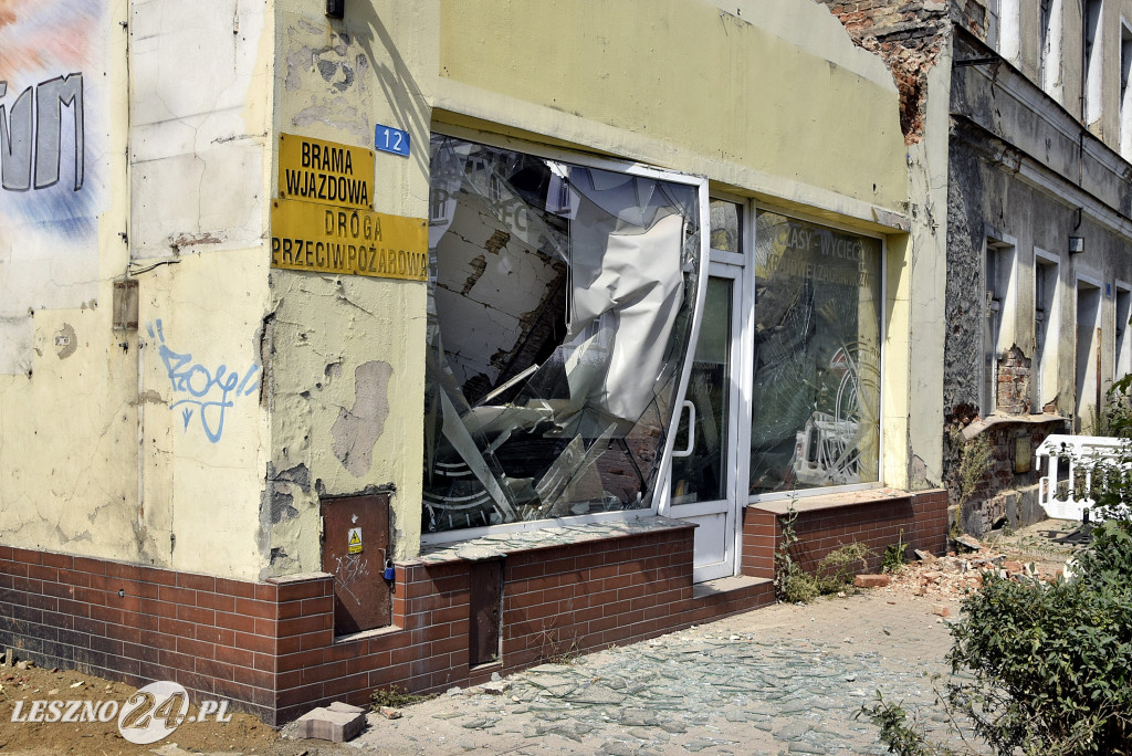 Rozbiórka kamienicy w centrum Leszna