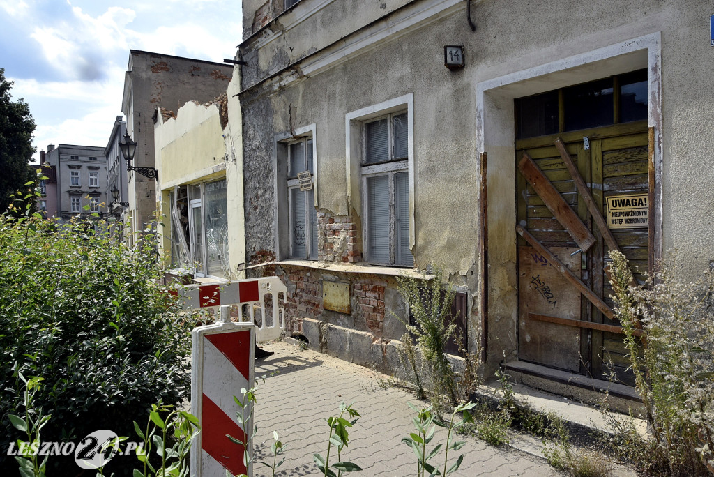 Rozbiórka kamienicy w centrum Leszna