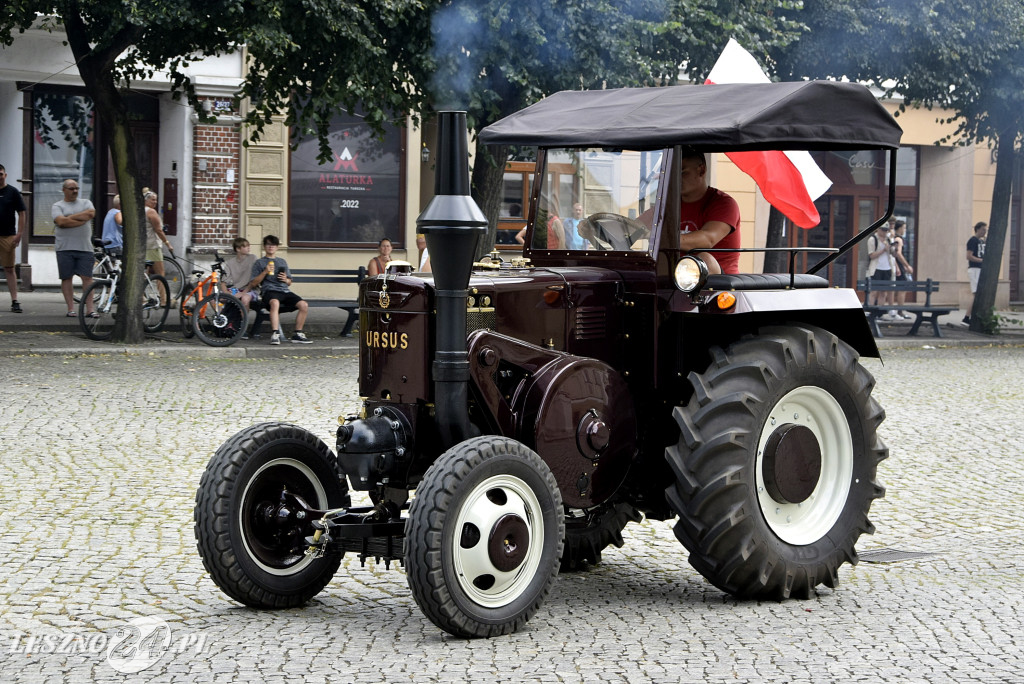 Traktory z Czech zawitały na Rynek w Lesznie