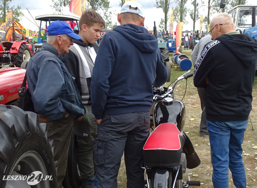Festiwal starych ciągników w Wilkowicach 2025