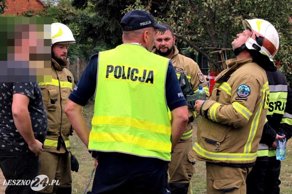 Awionetka spadła na ziemię, dwie osoby nie żyją