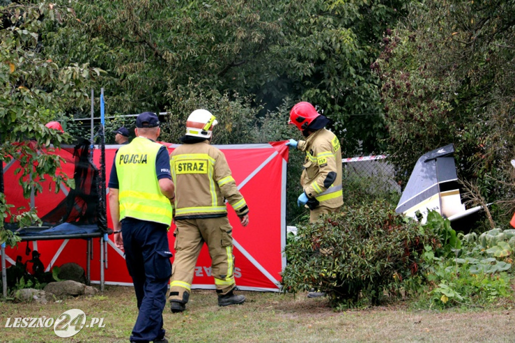 Awionetka spadła na ziemię, dwie osoby nie żyją