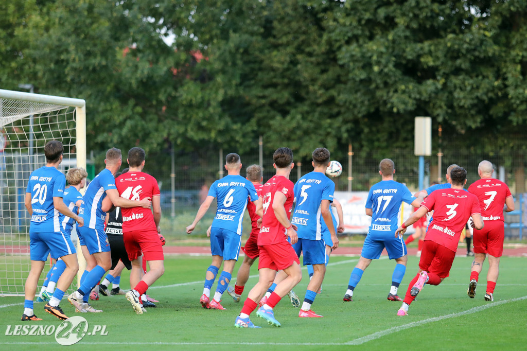 Piłkarskie derby w Lesznie dla Kani Gostyń