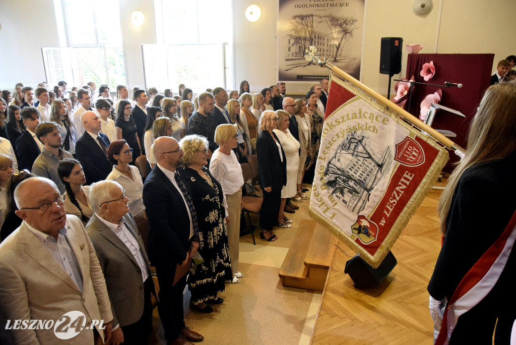 Przywitanie pierwszoklasistów w I LO w Lesznie