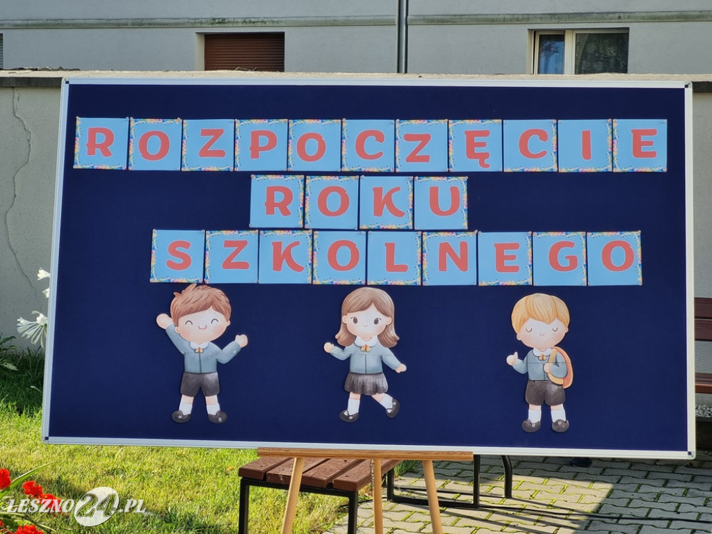 Rozpoczęcie roku szkolnego w SP 3 w Lesznie