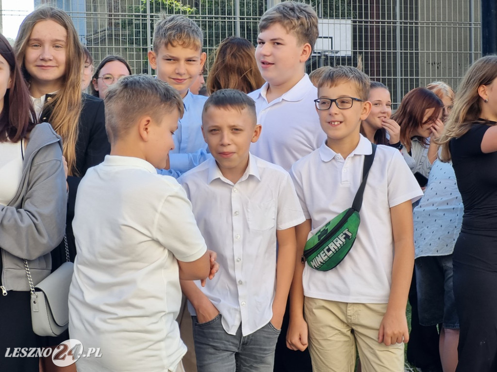 Rozpoczęcie roku szkolnego w SP 3 w Lesznie