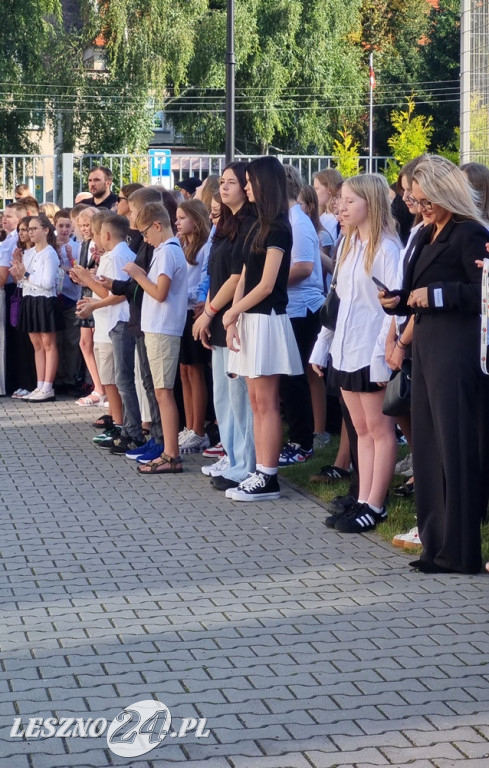 Rozpoczęcie roku szkolnego w SP 3 w Lesznie