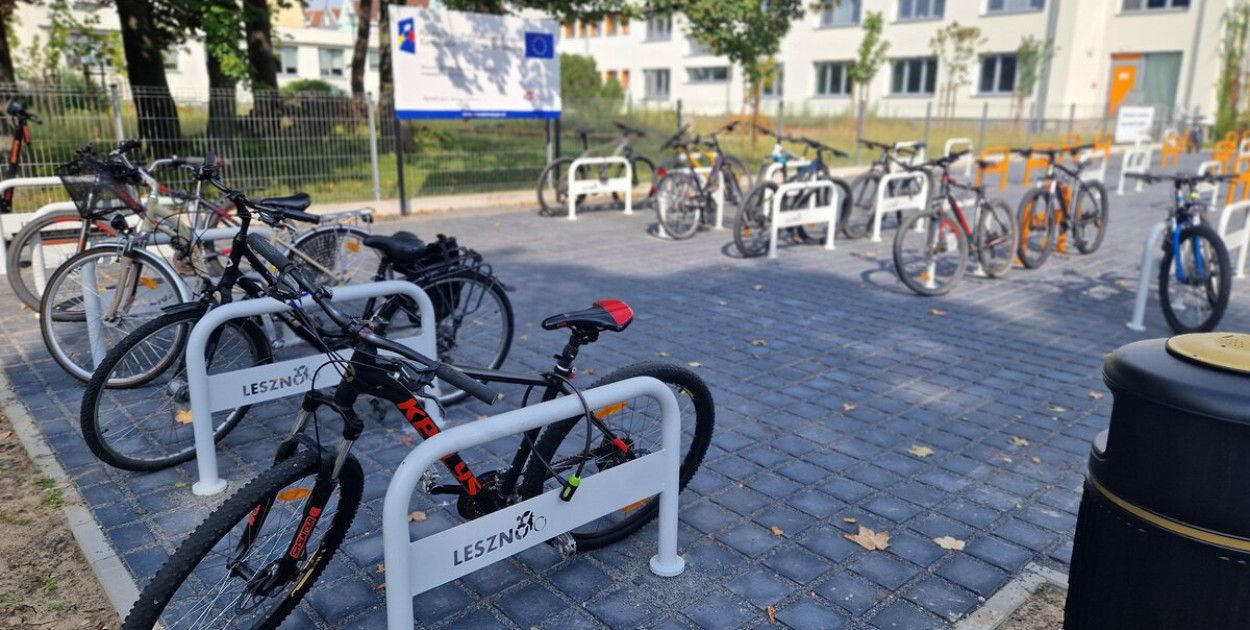 Nowy parking rowerowy w Lesznie