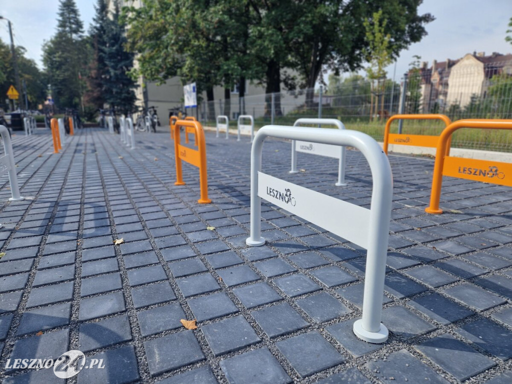 Nowy parking rowerowy w Lesznie