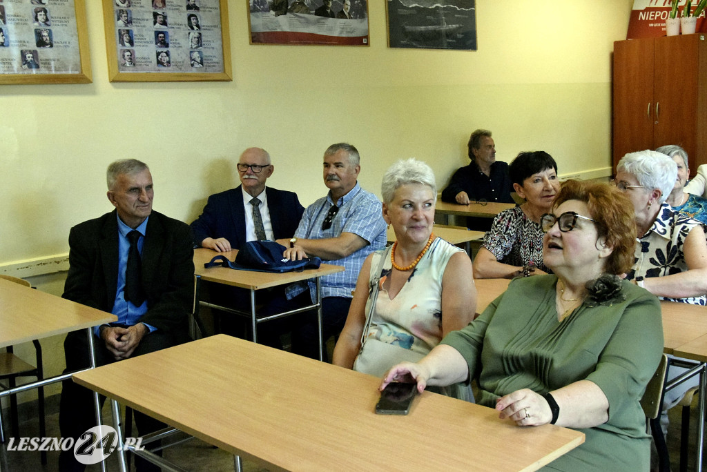 Absolwenci Ekonomika wspominają młodość