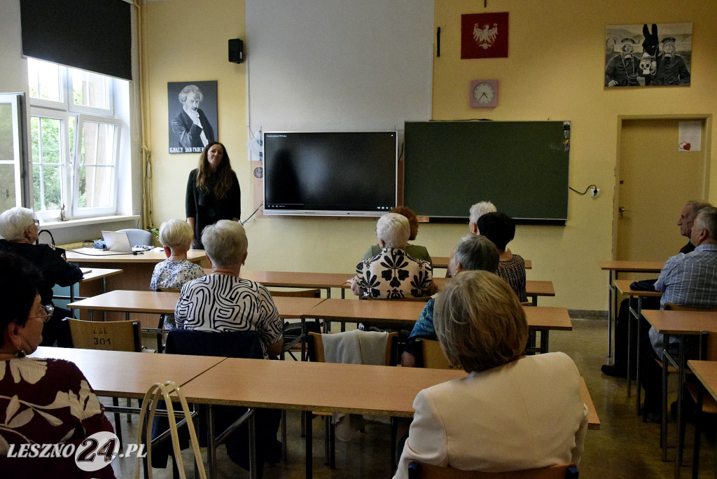 Absolwenci Ekonomika wspominają młodość