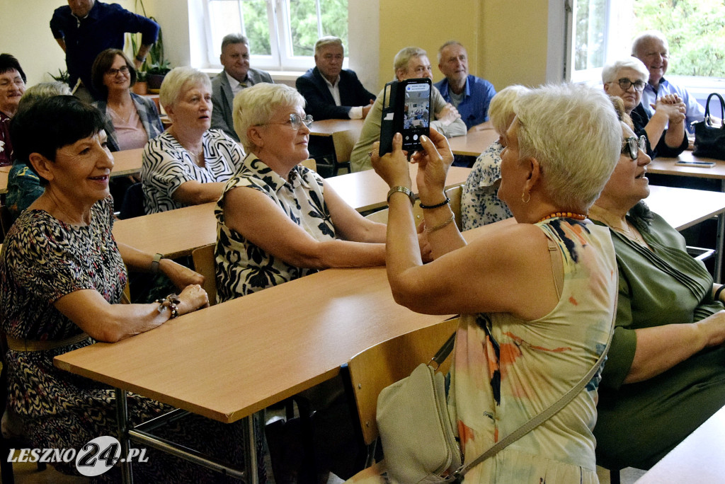 Absolwenci Ekonomika wspominają młodość