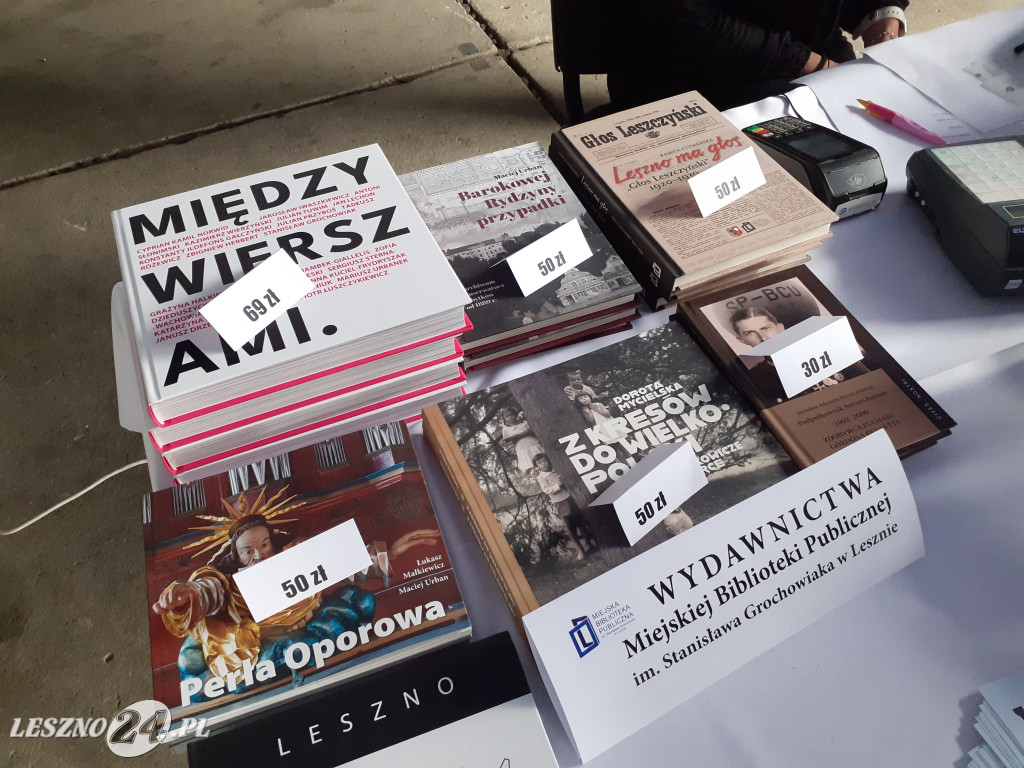 Benefis Adeli Dankowskiej na lotnisku