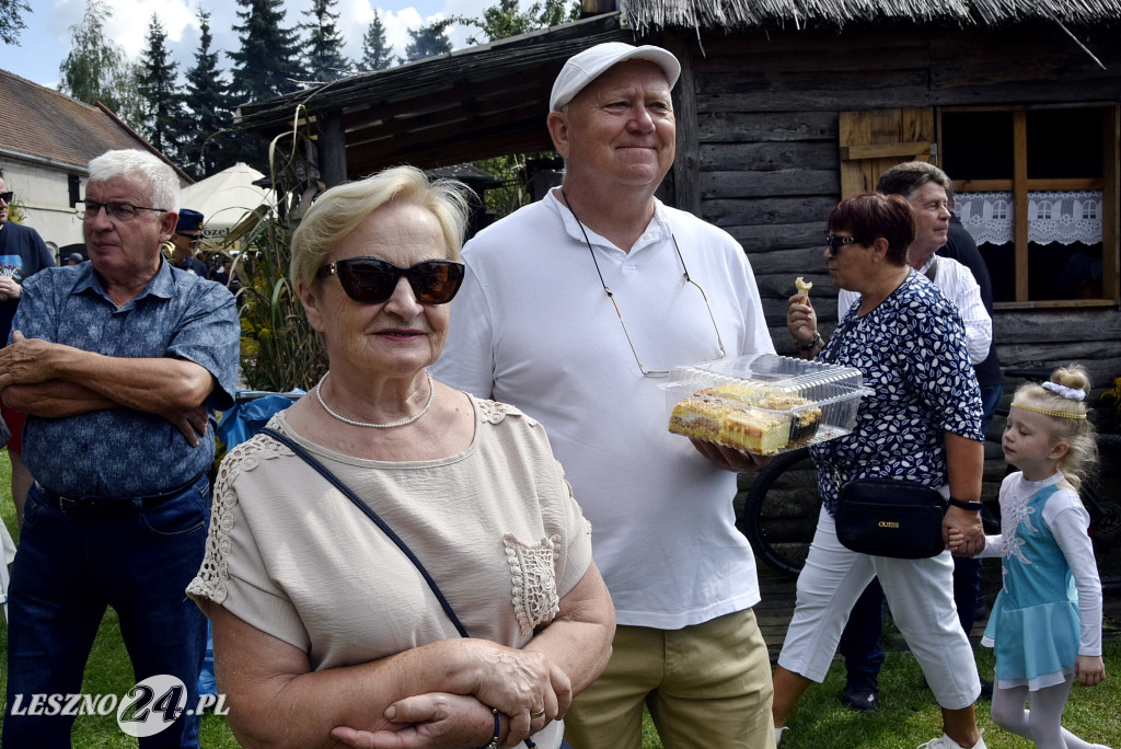 Dożynki dawno, dawno temu na wsi
