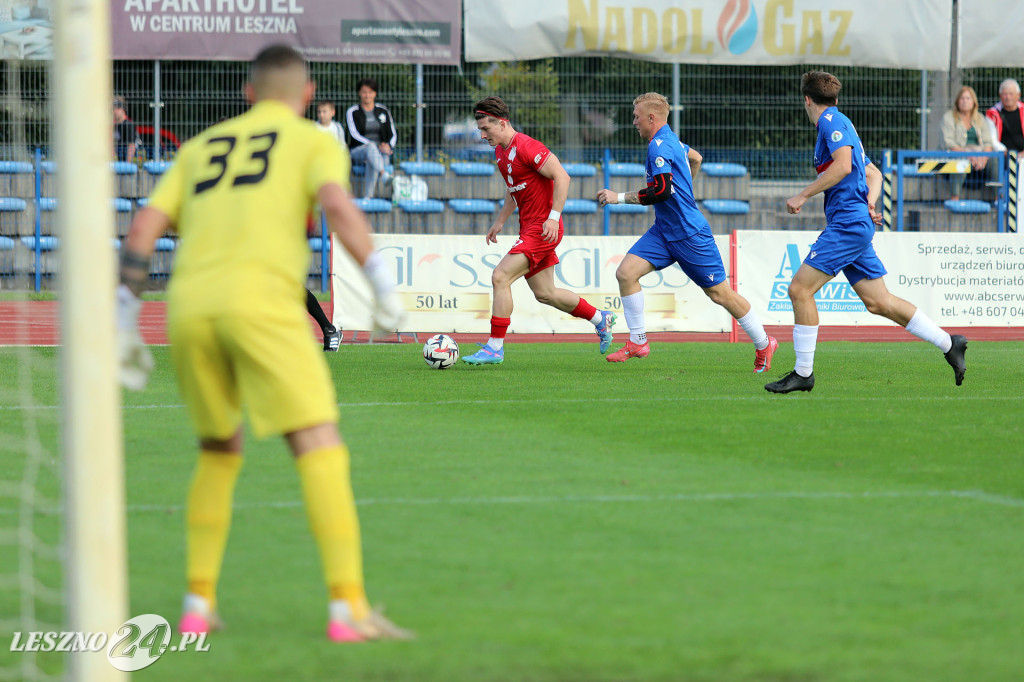 Piłkarskie derby w Lesznie