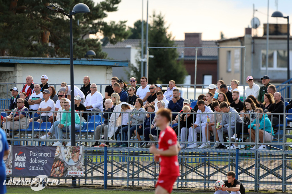 Piłkarskie derby w Lesznie