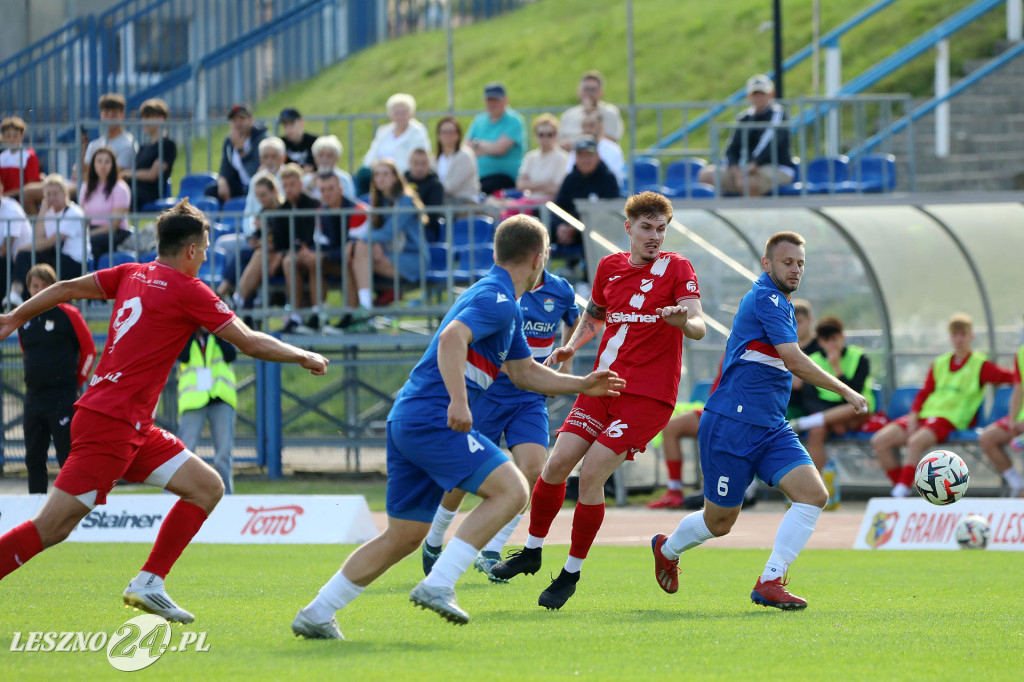 Piłkarskie derby w Lesznie