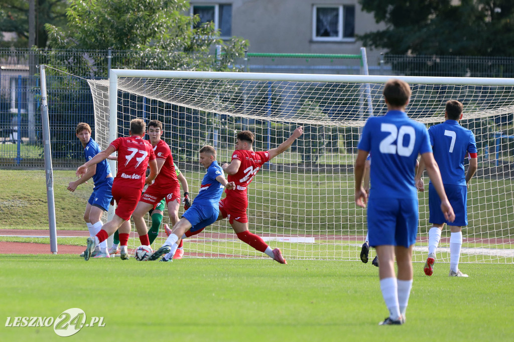 Piłkarskie derby w Lesznie