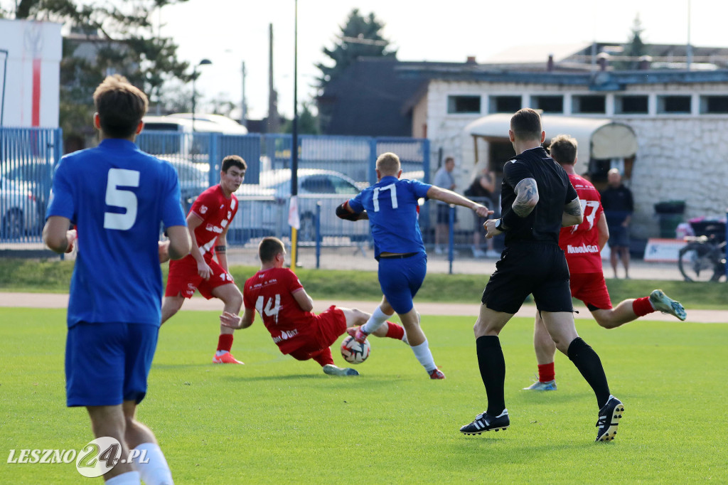 Piłkarskie derby w Lesznie