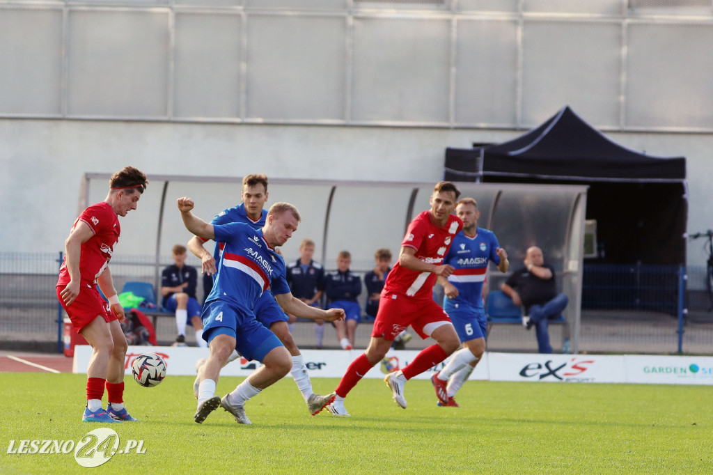 Piłkarskie derby w Lesznie