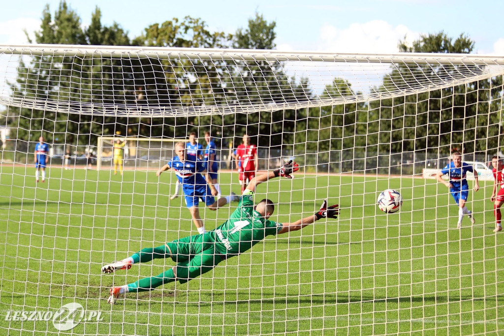 Piłkarskie derby w Lesznie