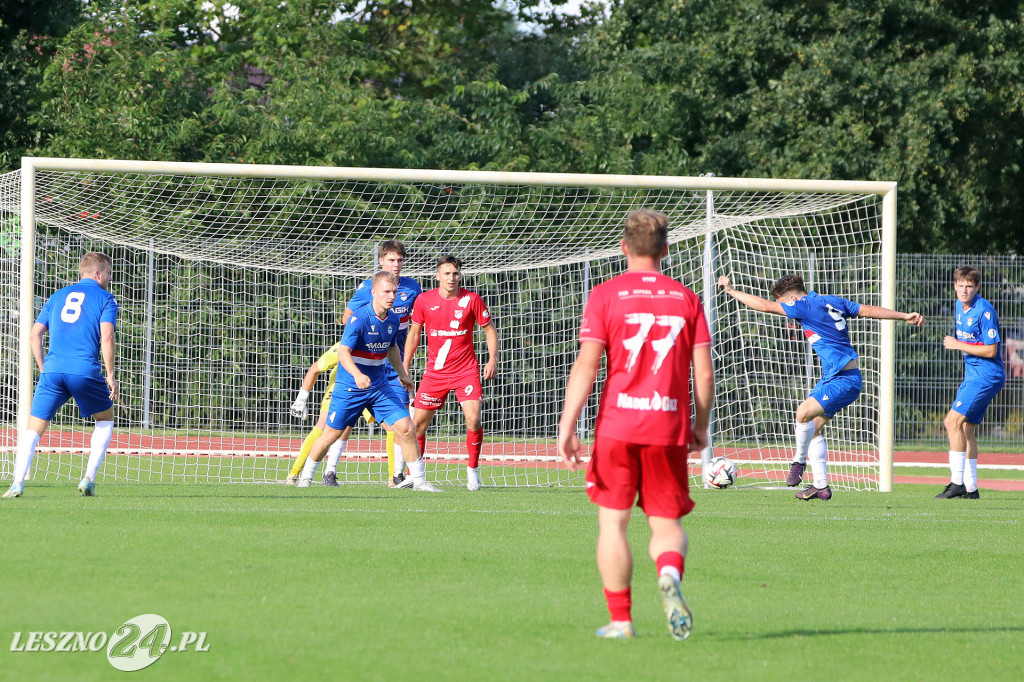 Piłkarskie derby w Lesznie
