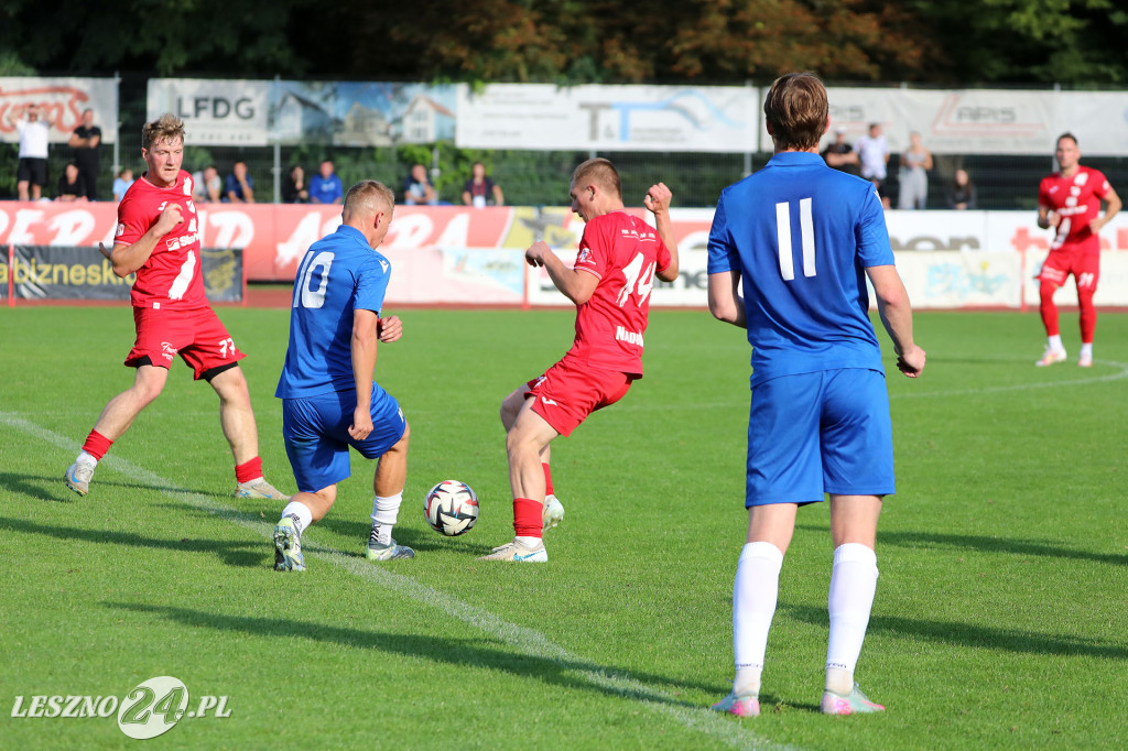 Piłkarskie derby w Lesznie