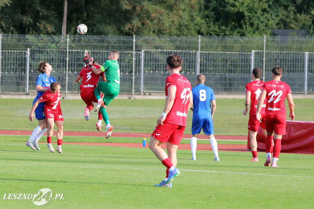 Piłkarskie derby w Lesznie