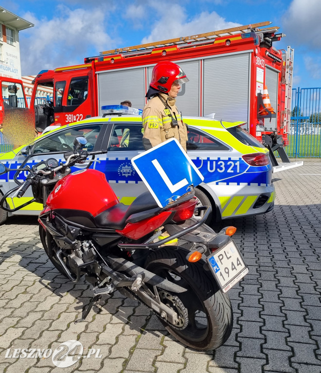 Uderzyła w płot podczas egzaminu